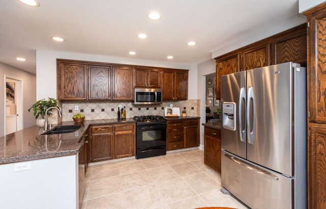 8507 Crosspointe Ct, Antelope, CA 95843