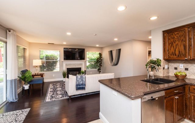 8507 Crosspointe Ct, Antelope, CA 95843