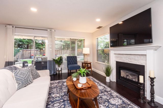 8507 Crosspointe Ct, Antelope, CA 95843