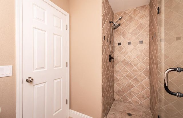 8507 Crosspointe Ct, Antelope, CA 95843