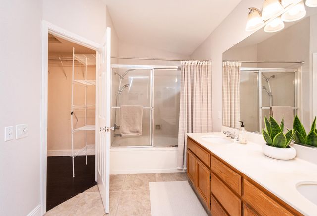 8507 Crosspointe Ct, Antelope, CA 95843