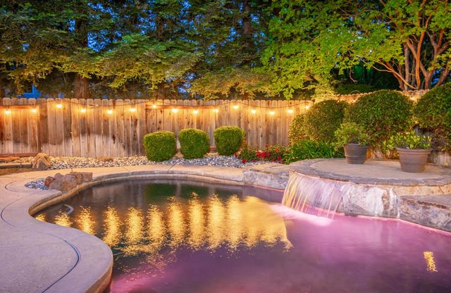 8507 Crosspointe Ct, Antelope, CA 95843