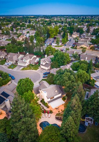 8507 Crosspointe Ct, Antelope, CA 95843