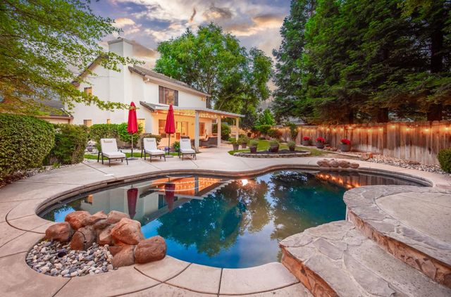 8507 Crosspointe Ct, Antelope, CA 95843