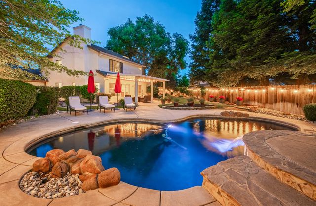 8507 Crosspointe Ct, Antelope, CA 95843