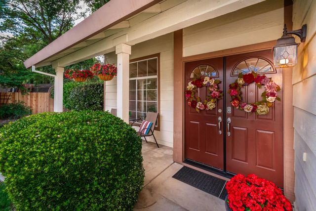 8507 Crosspointe Ct, Antelope, CA 95843