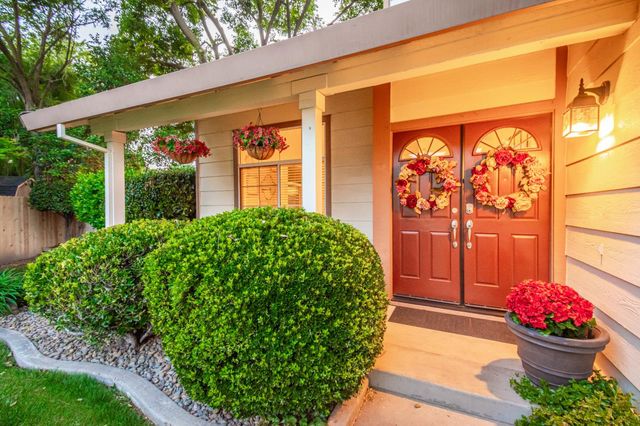 8507 Crosspointe Ct, Antelope, CA 95843