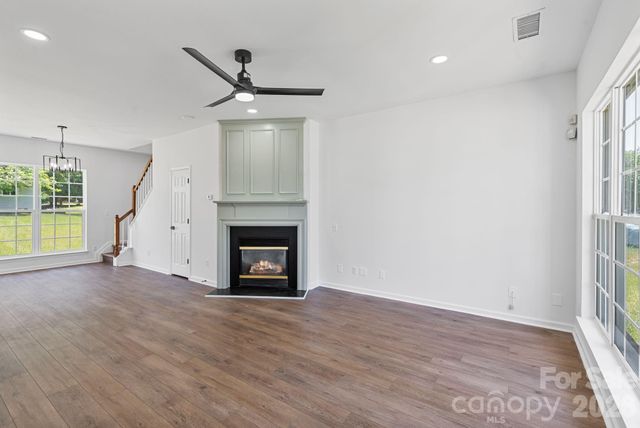10410 Roundleaf Drive, Charlotte, NC 28213