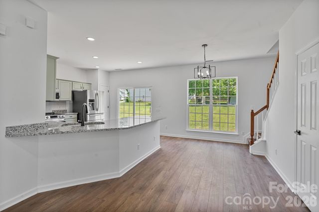 10410 Roundleaf Drive, Charlotte, NC 28213