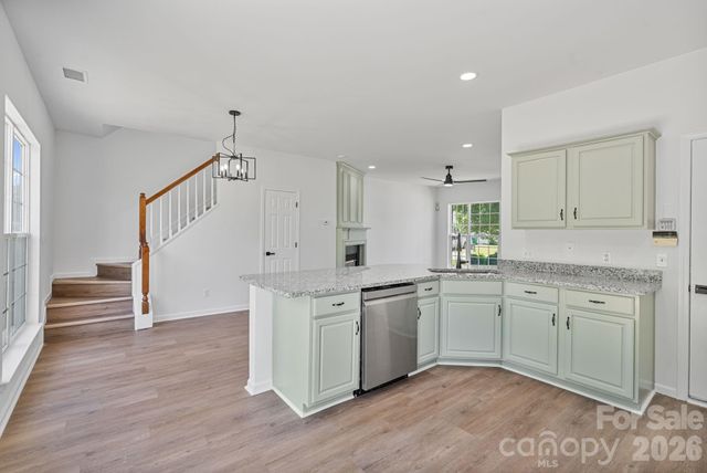 10410 Roundleaf Drive, Charlotte, NC 28213