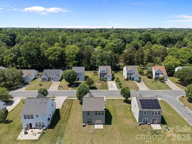 10410 Roundleaf Drive, Charlotte, NC 28213