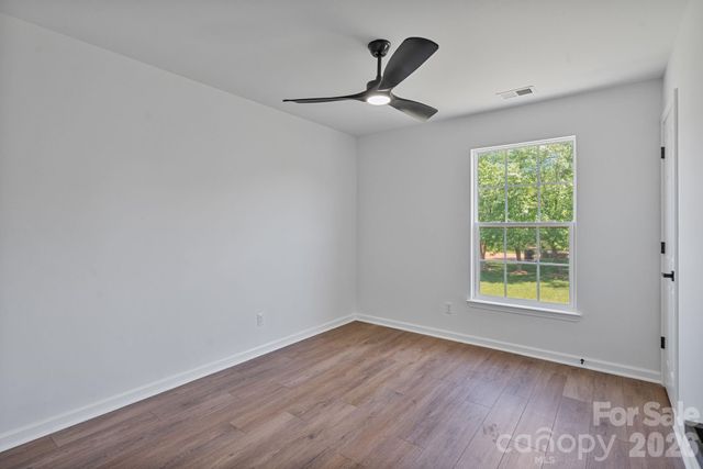 10410 Roundleaf Drive, Charlotte, NC 28213