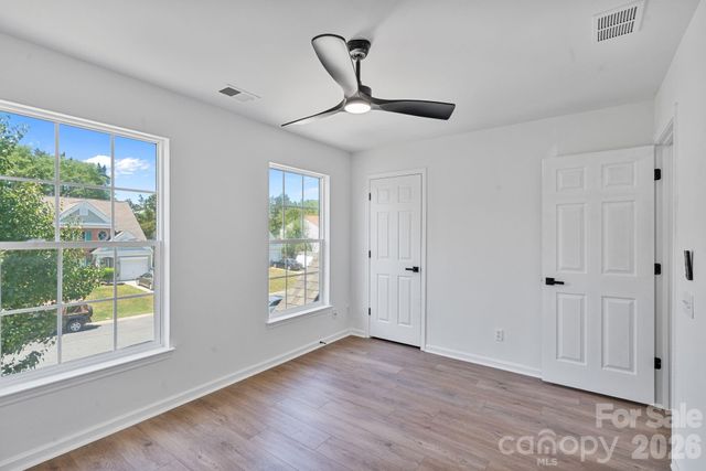 10410 Roundleaf Drive, Charlotte, NC 28213