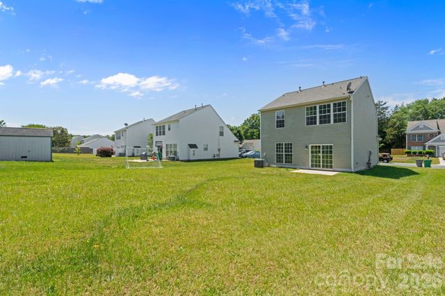 10410 Roundleaf Drive, Charlotte, NC 28213