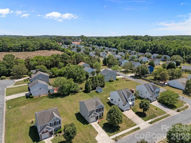 10410 Roundleaf Drive, Charlotte, NC 28213
