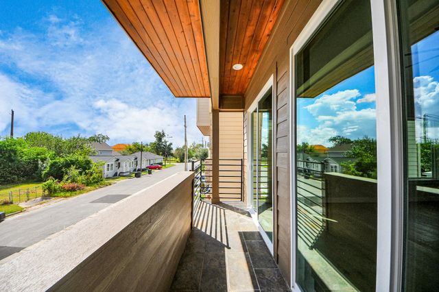 322 E 35 Th Street, Houston, TX 77018