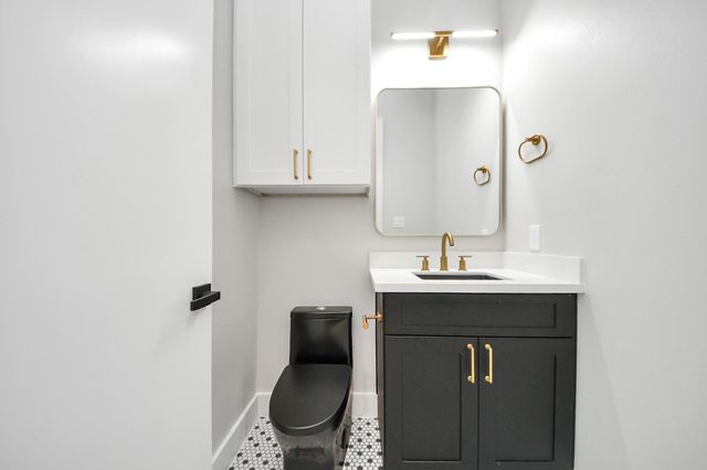 322 E 35 Th Street, Houston, TX 77018