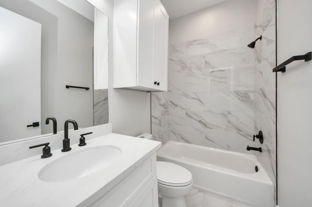 322 E 35 Th Street, Houston, TX 77018