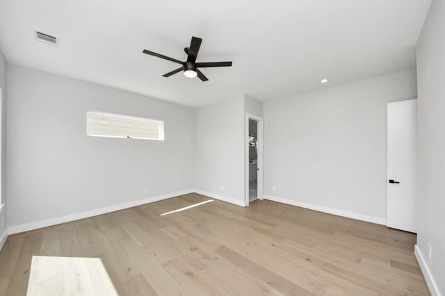 322 E 35 Th Street, Houston, TX 77018