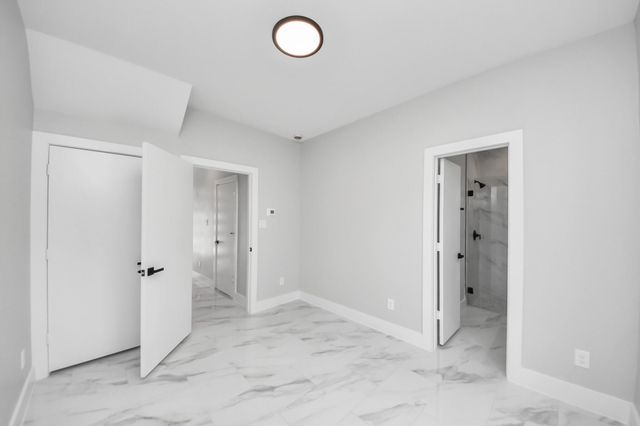 322 E 35 Th Street, Houston, TX 77018