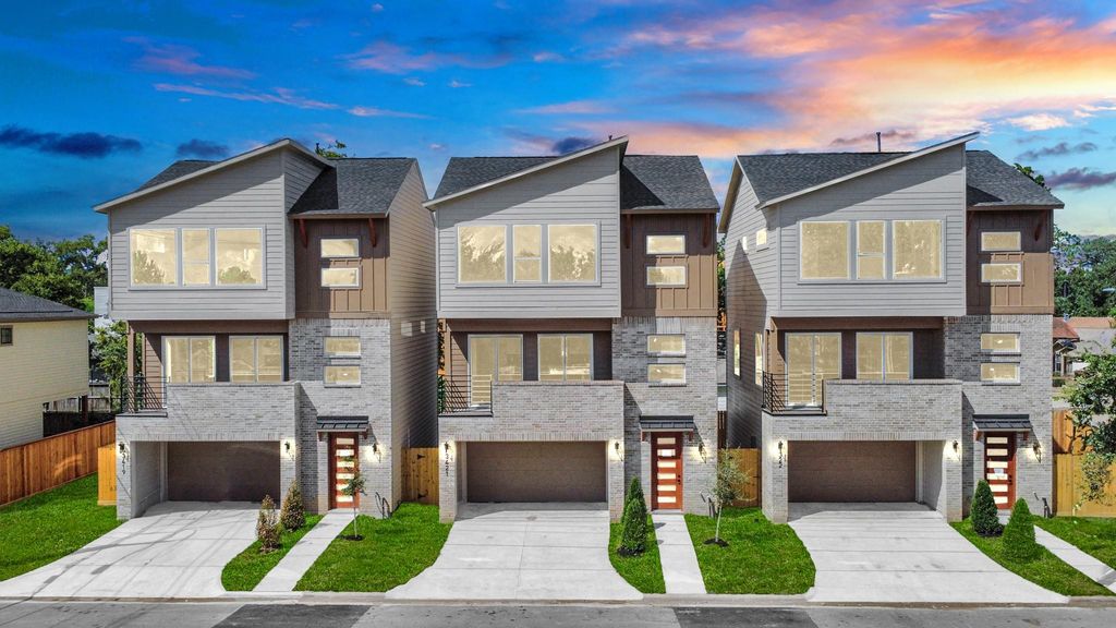 322 E 35 Th Street, Houston, TX 77018