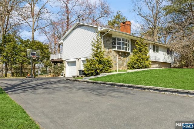 37 New Street, Cresskill, NJ 07626