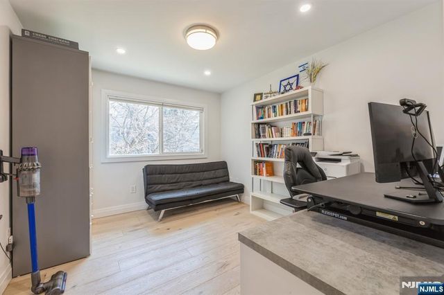 37 New Street, Cresskill, NJ 07626