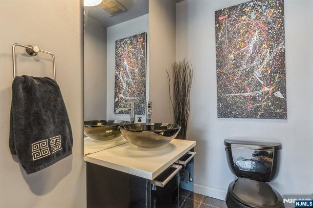 37 New Street, Cresskill, NJ 07626