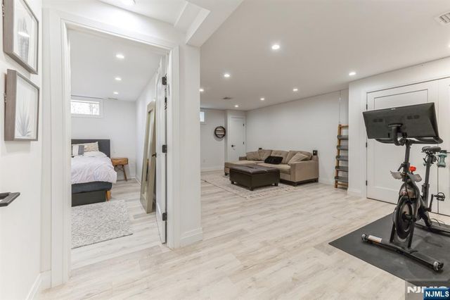 37 New Street, Cresskill, NJ 07626