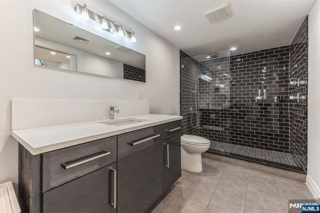 37 New Street, Cresskill, NJ 07626