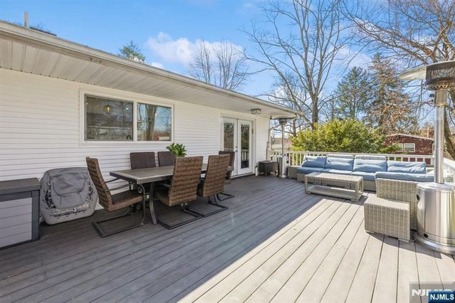 37 New Street, Cresskill, NJ 07626