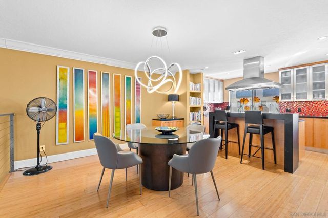 7962 Caminito Del Cid, La Jolla, CA 92037