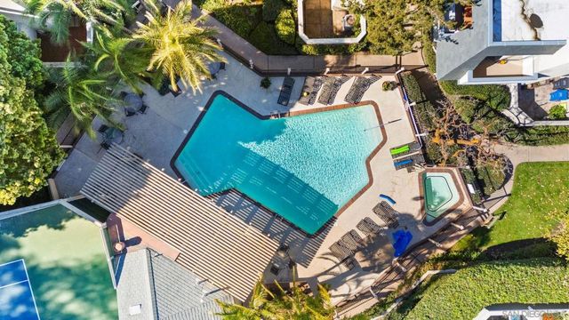 7962 Caminito Del Cid, La Jolla, CA 92037