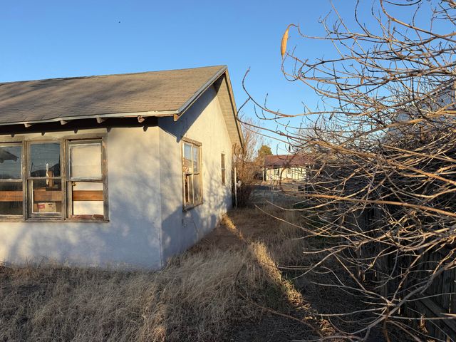 615 S 13th Street, Slaton, TX 79364