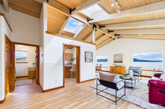 451 Beach Drive, Sequim, WA 98382