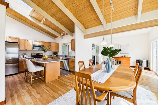 451 Beach Drive, Sequim, WA 98382