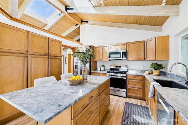 451 Beach Drive, Sequim, WA 98382