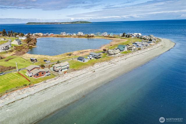 451 Beach Drive, Sequim, WA 98382