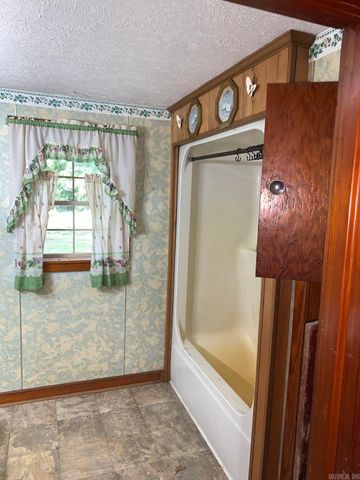 247 Rio Vista Road, Bald Knob, AR 72010