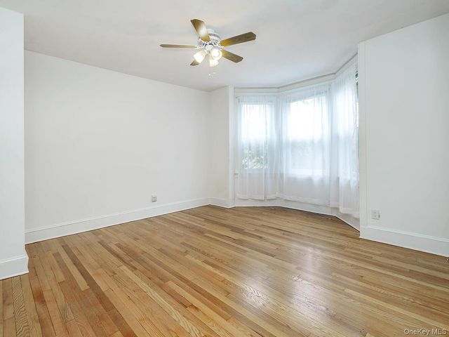 3 Smull Place First Floor, Port Washington, NY 11050