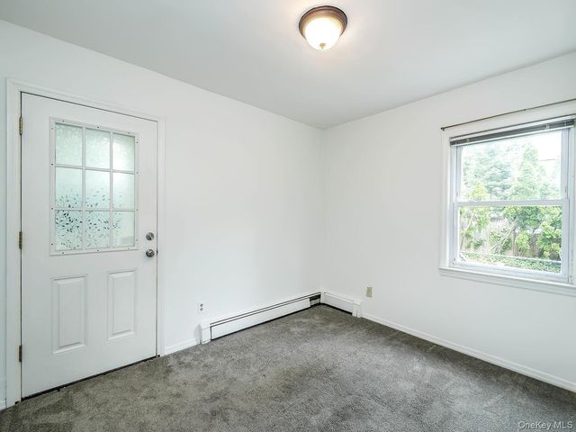 3 Smull Place First Floor, Port Washington, NY 11050