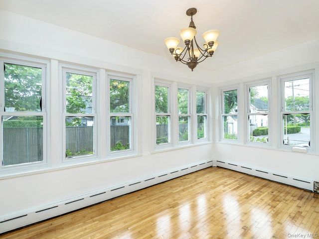 3 Smull Place First Floor, Port Washington, NY 11050