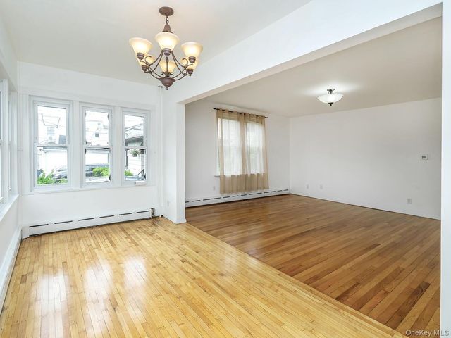 3 Smull Place First Floor, Port Washington, NY 11050