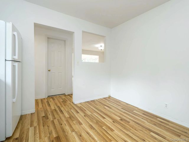 3 Smull Place First Floor, Port Washington, NY 11050