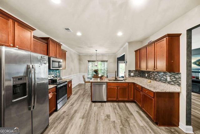 4998 Summersun Drive, Morrow, GA 30260