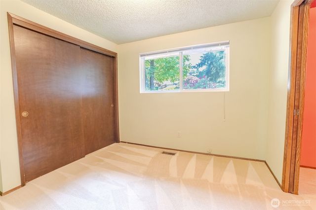 8017 47th Place W, Mukilteo, WA 98275