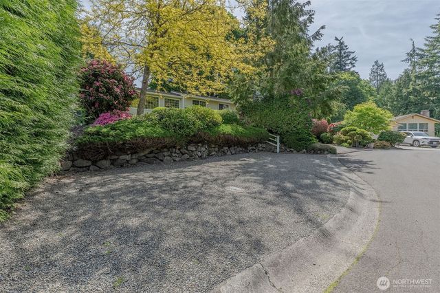8017 47th Place W, Mukilteo, WA 98275