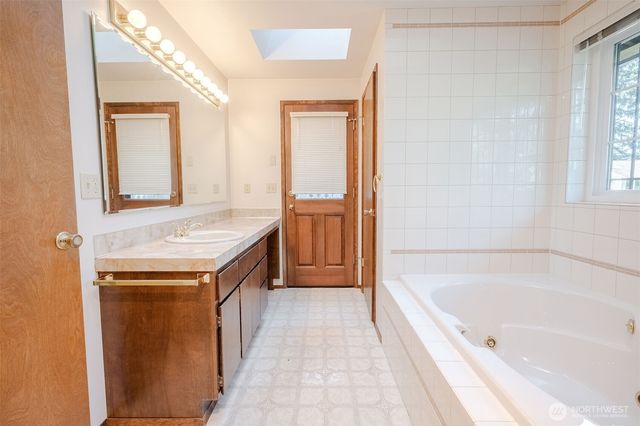 8017 47th Place W, Mukilteo, WA 98275