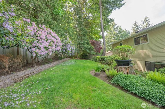 8017 47th Place W, Mukilteo, WA 98275