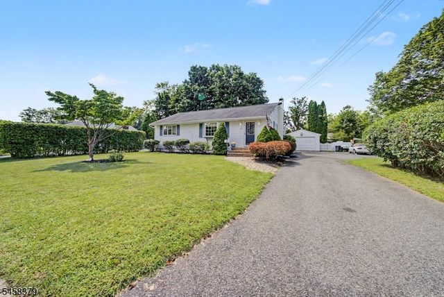 22 Carol Dr, Roxbury Twp., NJ 07876